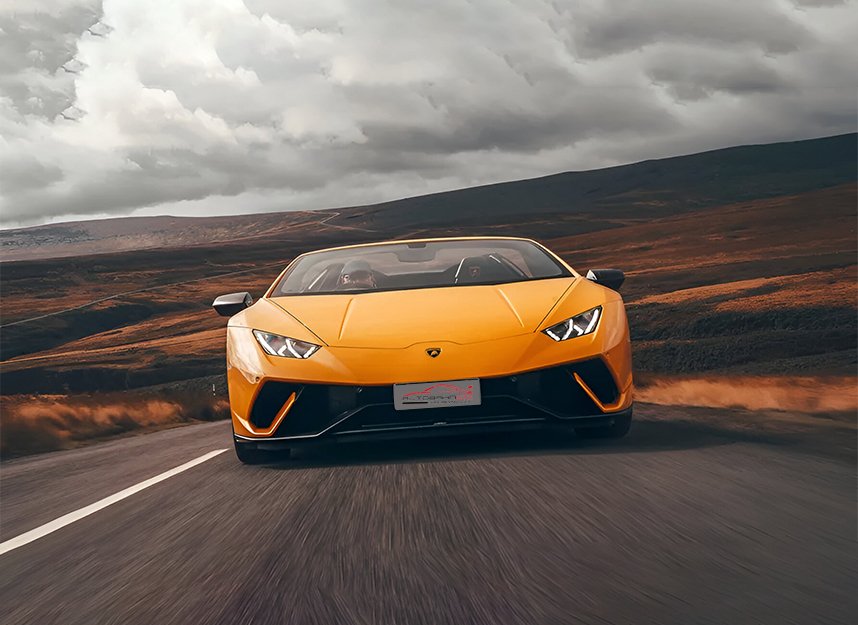 Lamborghini Evo Spyder – Yellow Car Rental in Dubai